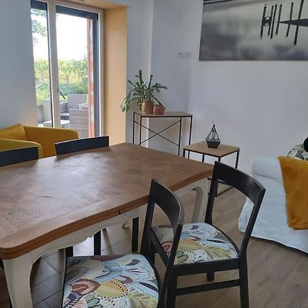 ~ Au Calme A La Campagne ~ Apartment La Meziere Luaran gambar